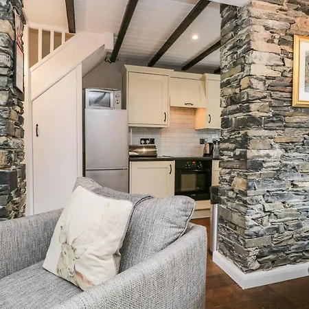 Coach House 1 - Pullwood Bay *