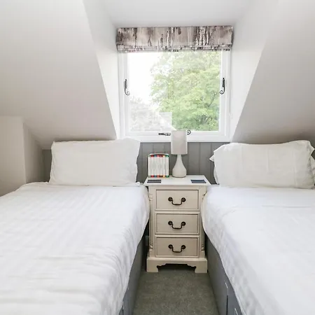 بيت للعطل Coach House 1 - Pullwood Bay